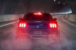 2024-ford-mustang-dark-horse (11)