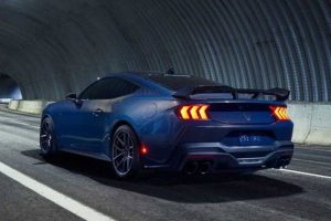 2024-ford-mustang-dark-horse (7)