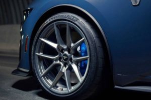 2024-ford-mustang-dark-horse (8)