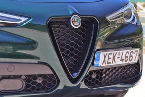 Alfa-Romeo-Stelvio-front-grill