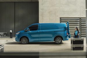 FORD-E-TRANSIT-CUSTOM-(5)