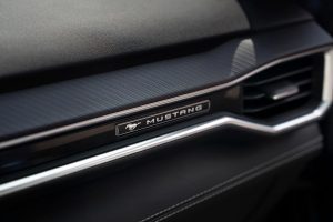 FORD-MUSTANG-2022-(9)