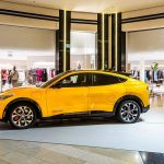 Ford-Mustang-MACH-E_GOLDEN-HALL-(4)