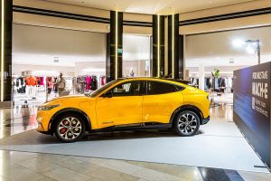 Ford-Mustang-MACH-E_GOLDEN-HALL-(4)