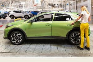 Kia-XCeed-2022-production-(4)