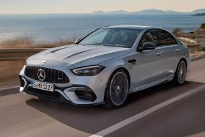 Mercedes-AMG-C-63-S-E-PERFORMANCE-(1)