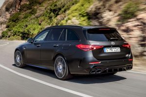 Mercedes-AMG-C-63-S-E-PERFORMANCE-(13)