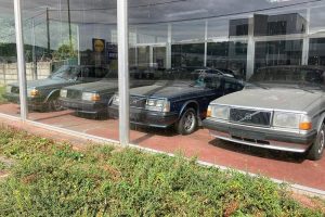 abandoned-volvo-dealership-(3)