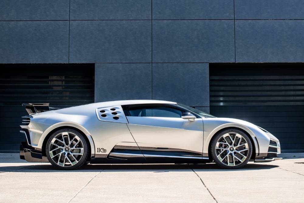 https://autogreeknews.gr/wp-content/uploads/2022/09/bugatti-to-kill-the-centodieci-this-year-latest-cu-6.jpg