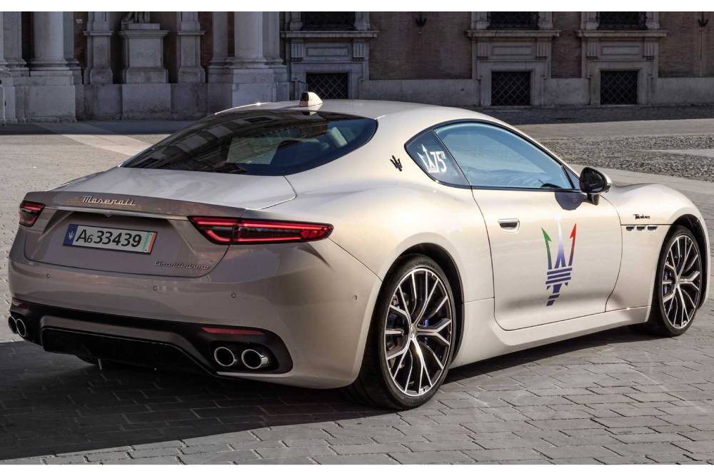 https://autogreeknews.gr/wp-content/uploads/2022/09/new-maserati-granturismo-with-nettuno-v6-2.jpg
