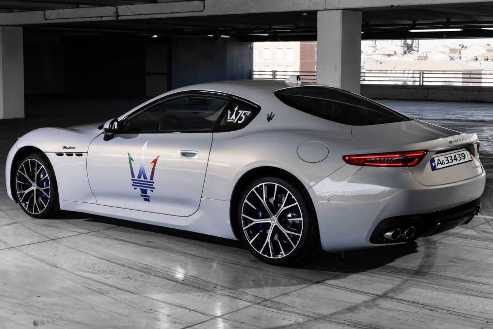 https://autogreeknews.gr/wp-content/uploads/2022/09/new-maserati-granturismo-with-nettuno-v6-3.jpg