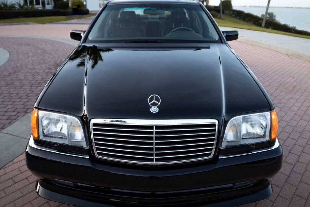 https://autogreeknews.gr/wp-content/uploads/2022/09/renntech-s76r-1992-mercedes-benz-600-sel-6.jpg