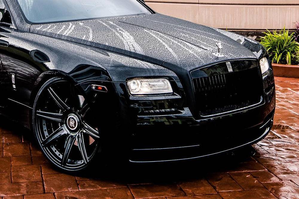 https://autogreeknews.gr/wp-content/uploads/2022/09/rolls-royce-wraith-on-forged-duo-block-agl22-8rs-j-2.jpg