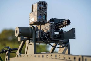 six-wheel-armored-toyota-land-cruiser-by-svi-engin (7)