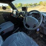 six-wheel-armored-toyota-land-cruiser-by-svi-engin (9)