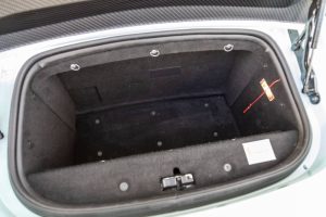 2010-Alfa-Romeo-8C-Spider27