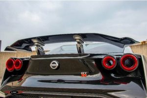 2021-Nissan-GT-R-2457-22