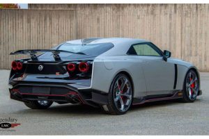 2021-Nissan-GT-R-2457-55