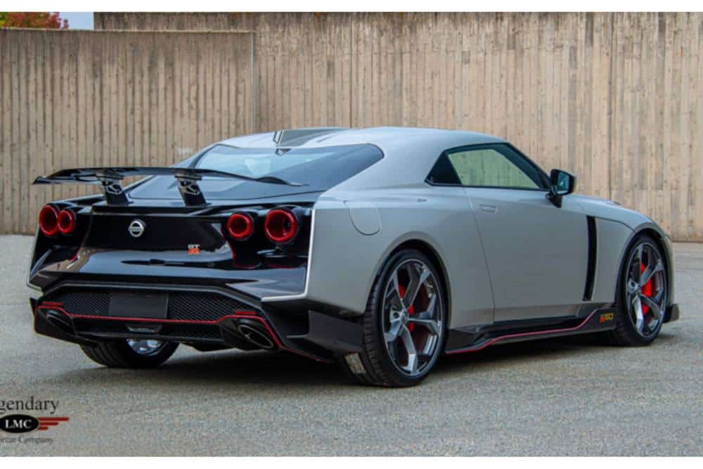 https://autogreeknews.gr/wp-content/uploads/2022/10/2021-Nissan-GT-R-2457-55.jpg