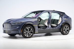 2022-Ford-Mustang-Mach-E-Crash-Test-3