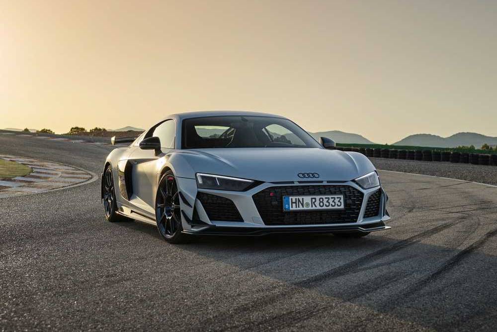 https://autogreeknews.gr/wp-content/uploads/2022/10/2023-audi-r8-v10-gt-rwd-1.jpg