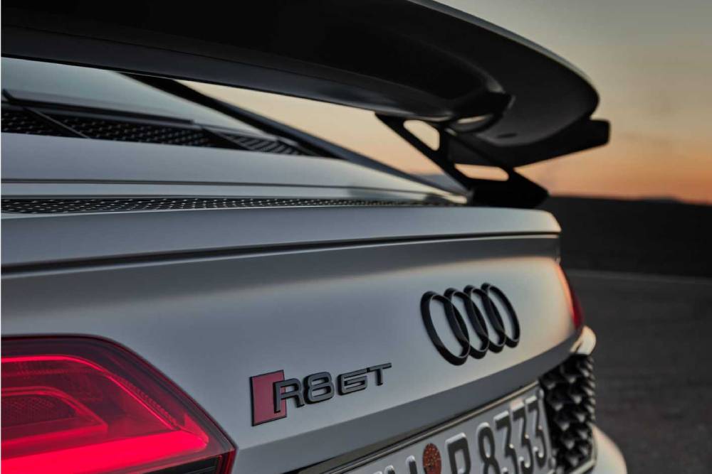 https://autogreeknews.gr/wp-content/uploads/2022/10/2023-audi-r8-v10-gt-rwd-17.jpg