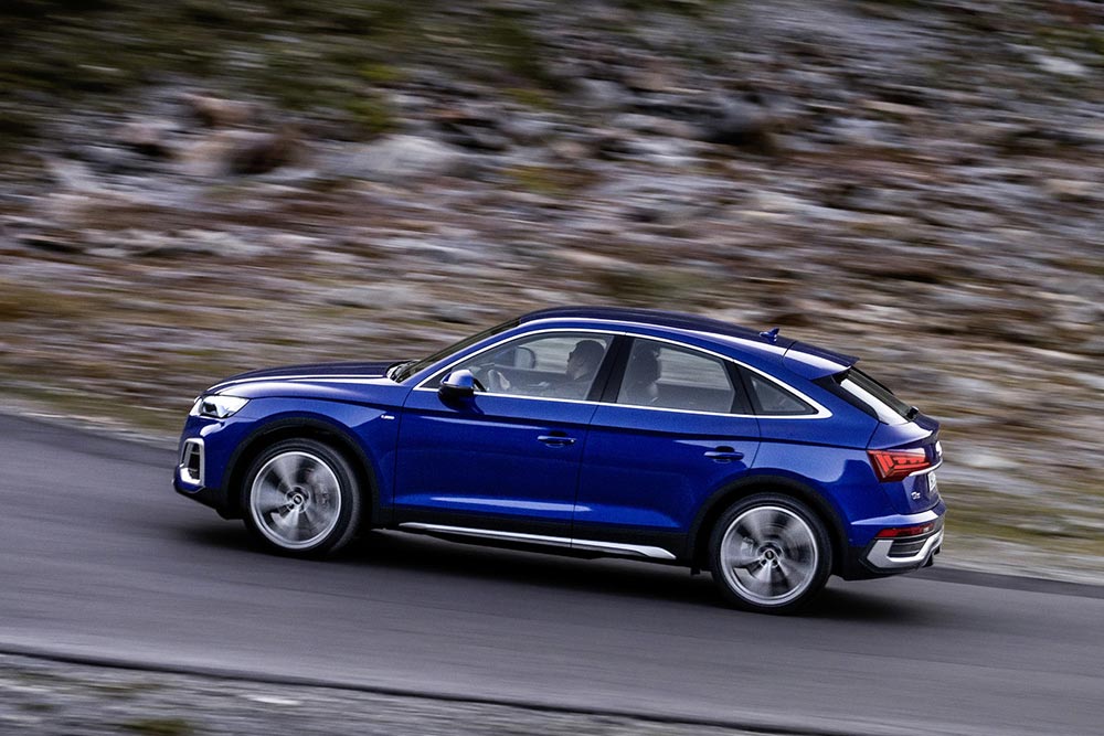 https://autogreeknews.gr/wp-content/uploads/2022/10/Audi-Q5-Sportback-1-17.jpg