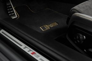 Audi-TT-RS-Iconic-Edition-20