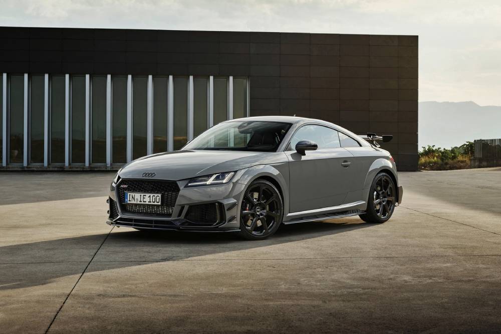 https://autogreeknews.gr/wp-content/uploads/2022/10/Audi-TT-RS-Iconic-Edition-62.jpg