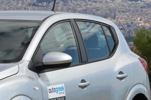Dacia-Sandero-Streetway-side