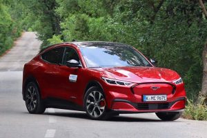 Ford-Mustang-Mach-E-49