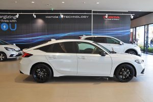 Honda-Civic-2022-ekthesi-(4)