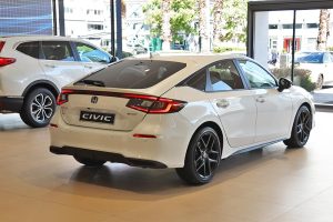 Honda-Civic-2022-ekthesi-(5)