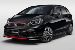 Honda-Fit-RS-tuned-by-Mugen-7