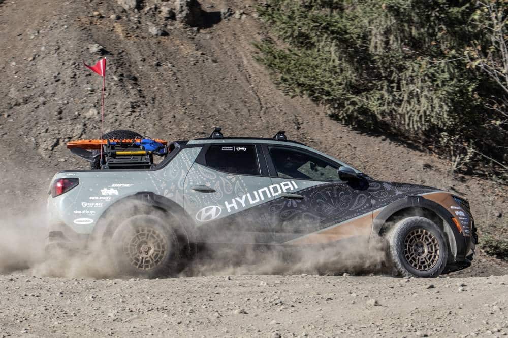 https://autogreeknews.gr/wp-content/uploads/2022/10/Hyundai-SantaCruz-Rebelle-Rally-21.jpg