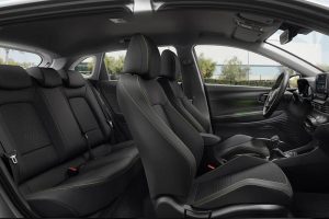 Hyundai-i20-interior-side