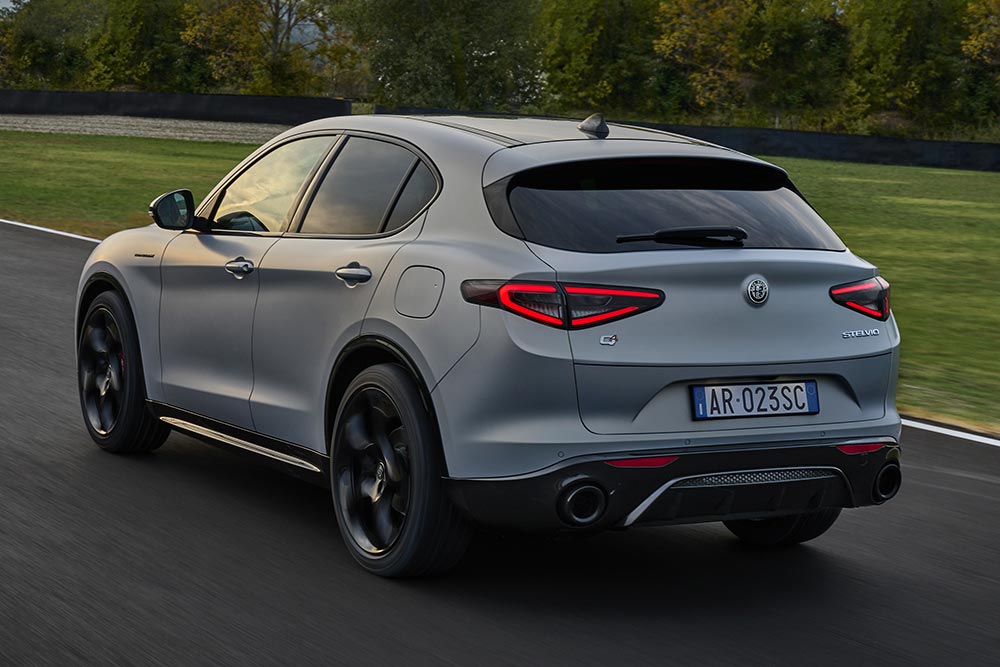 https://autogreeknews.gr/wp-content/uploads/2022/10/New-Alfa-Romeo-Stelvio-2022-2.jpeg
