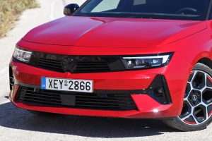 Opel Astra 1.2T 130 2022 (11)