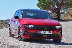 Opel Astra 1.2T 130 2022 (13)