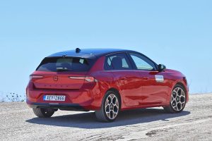 Opel Astra 1.2T 130 2022 (15)