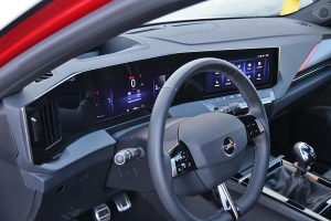 Opel Astra 1.2T 130 2022 (27)