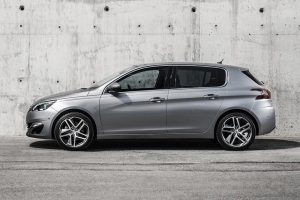 Peugeot-308-2014-(5)
