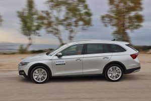 Skoda-Octavia-2.0-TDI-Scout-(10)