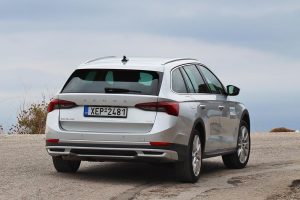 Skoda-Octavia-2.0-TDI-Scout-(6)