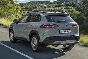 Toyota-Corolla-Cross-Grey-(3)