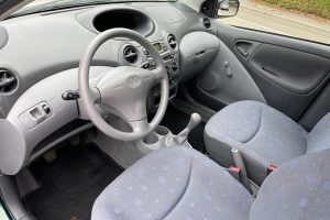 Toyota-Yaris-1.0-2002-(6)