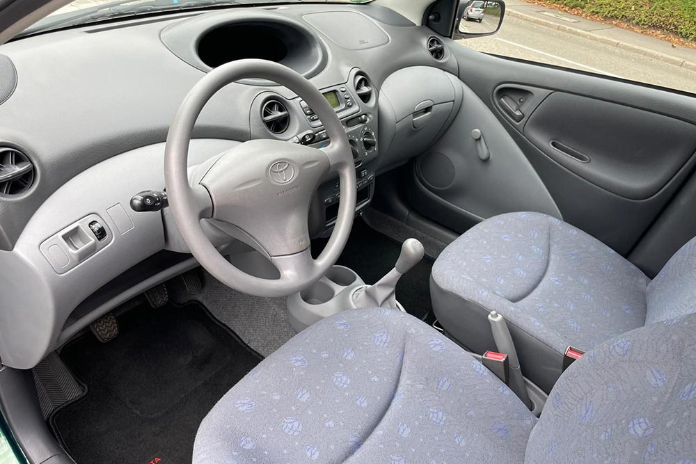https://autogreeknews.gr/wp-content/uploads/2022/10/Toyota-Yaris-1.0-2002-6.jpg