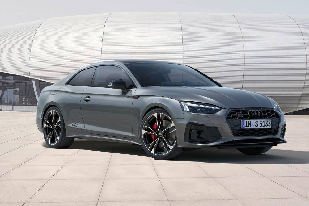https://autogreeknews.gr/wp-content/uploads/2022/10/audi-competition-pack-5-1.jpg