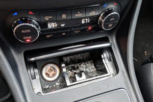car-ashtray-2