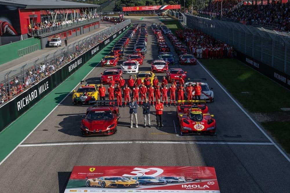 https://autogreeknews.gr/wp-content/uploads/2022/10/ferrari-499p-imola-02.jpg